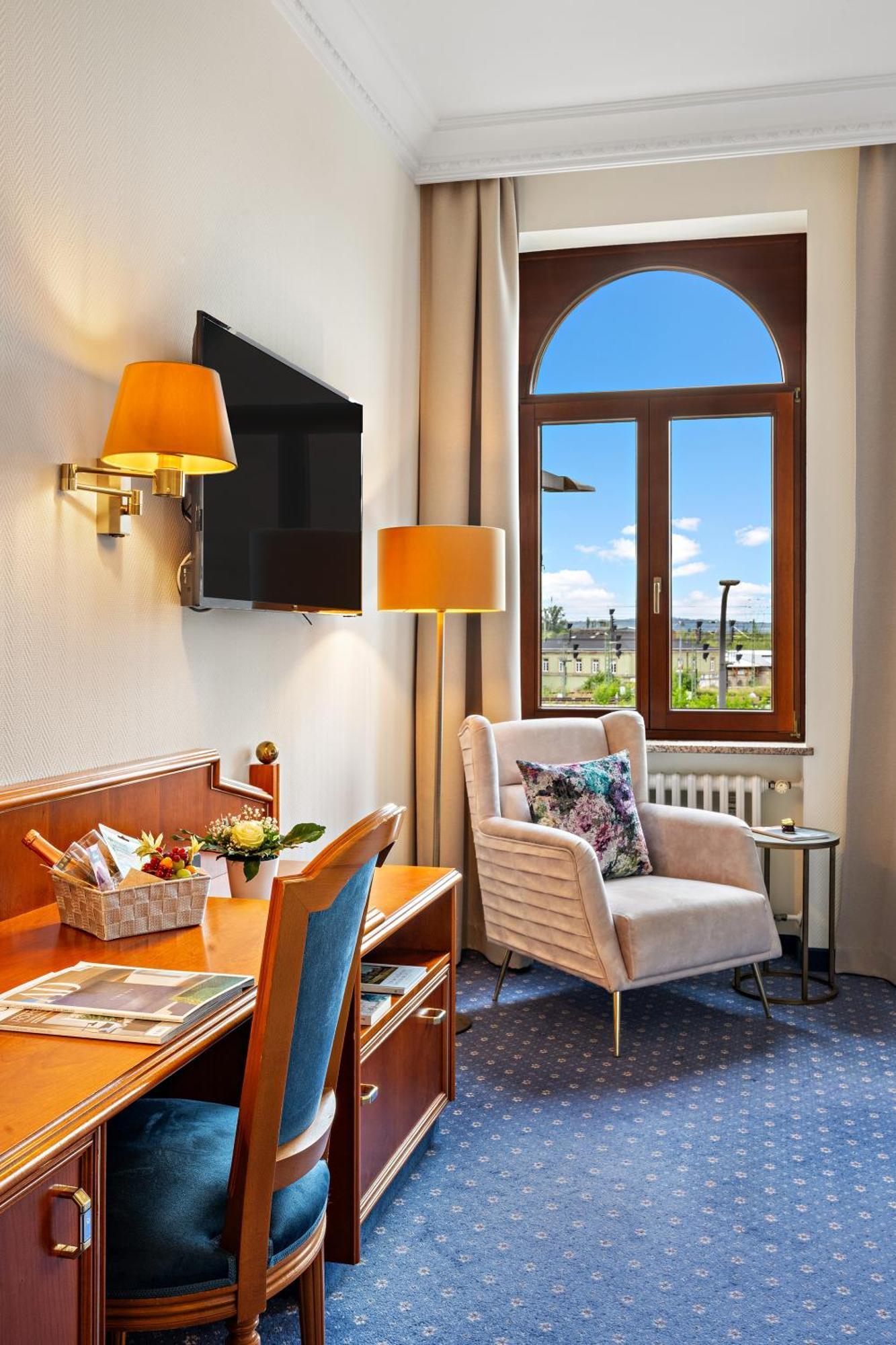 Bayerischer Hof 4* Drezno