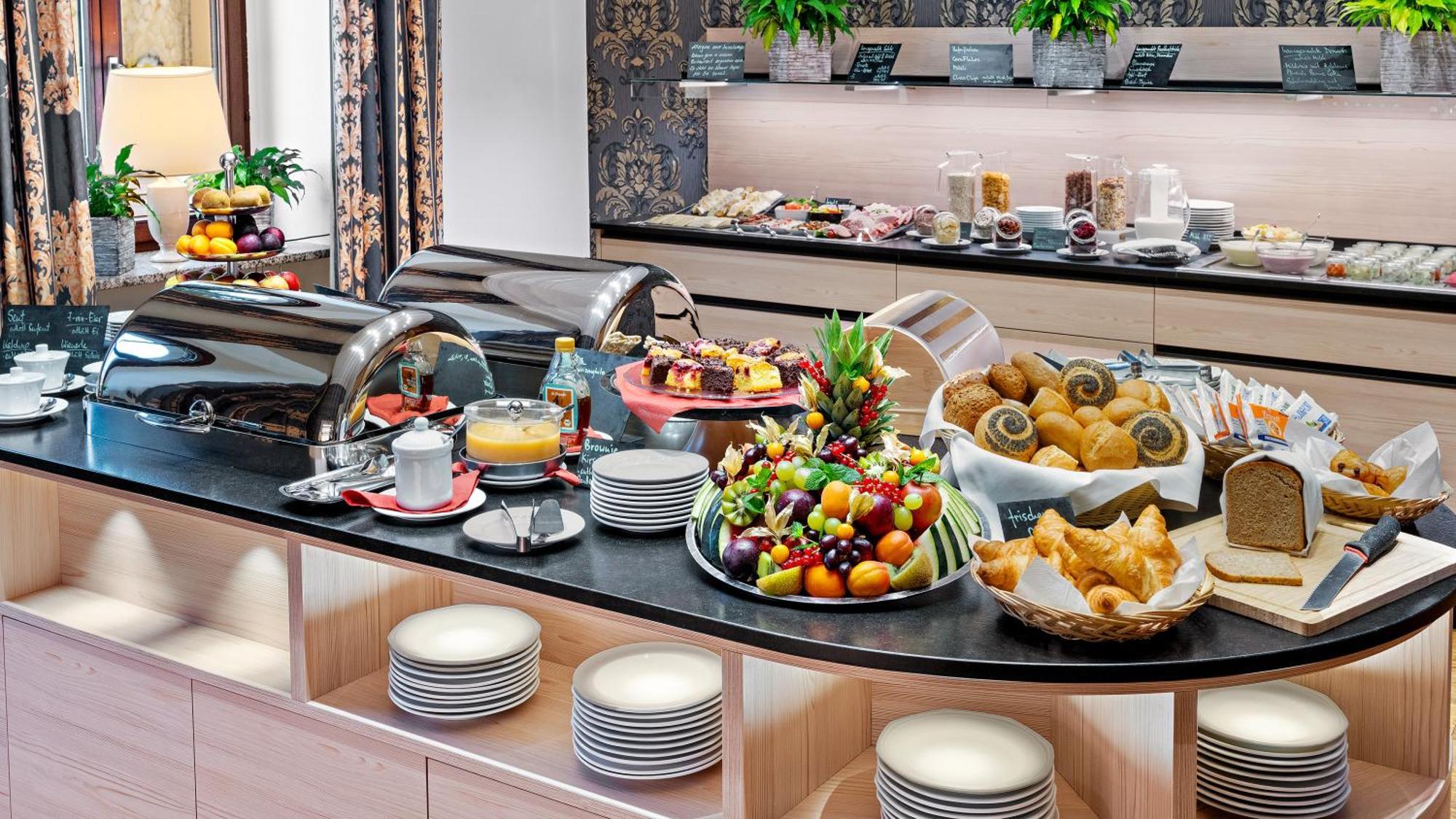 Hotel Bayerischer Hof 4*