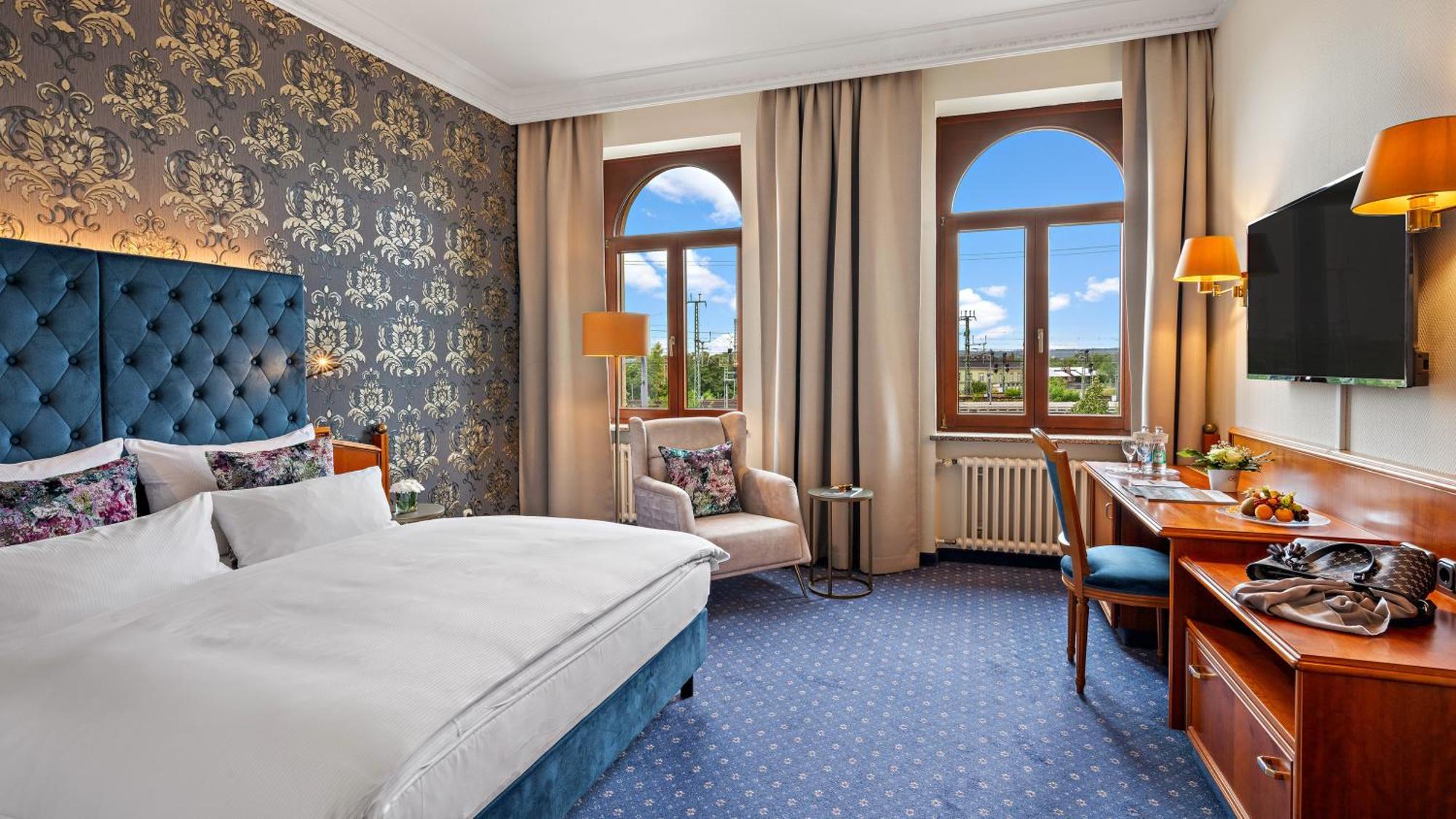 Bayerischer Hof 4*